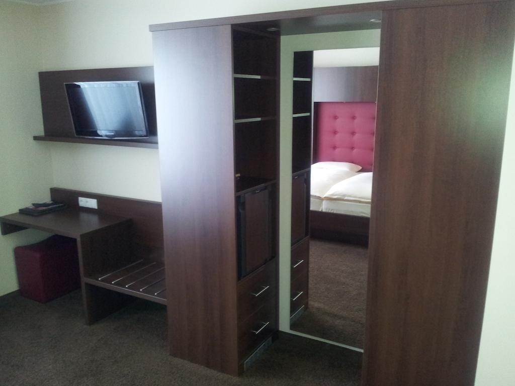 Hotel Villa Am Rhein Andernach Room photo